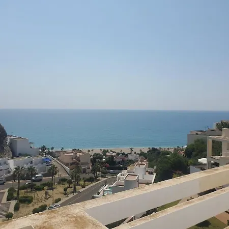 Bella - Penthouse - Sleeps 4 - R065 *